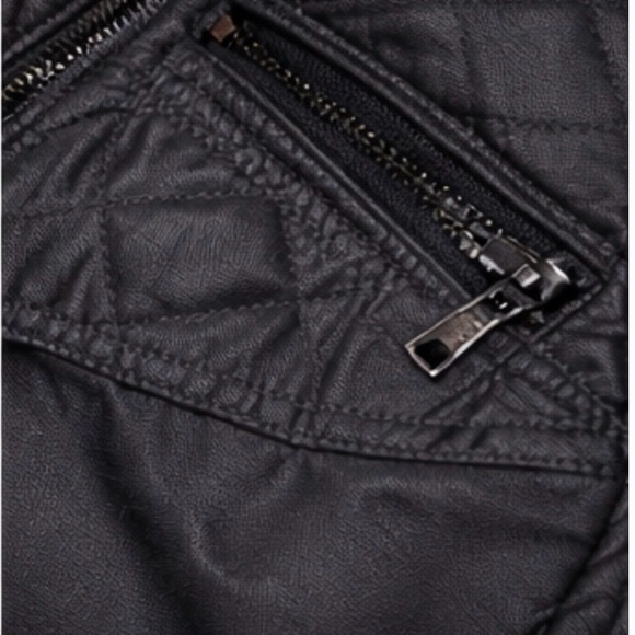GUESS Men's Black Quilted Jacket - Picture 4 of 7